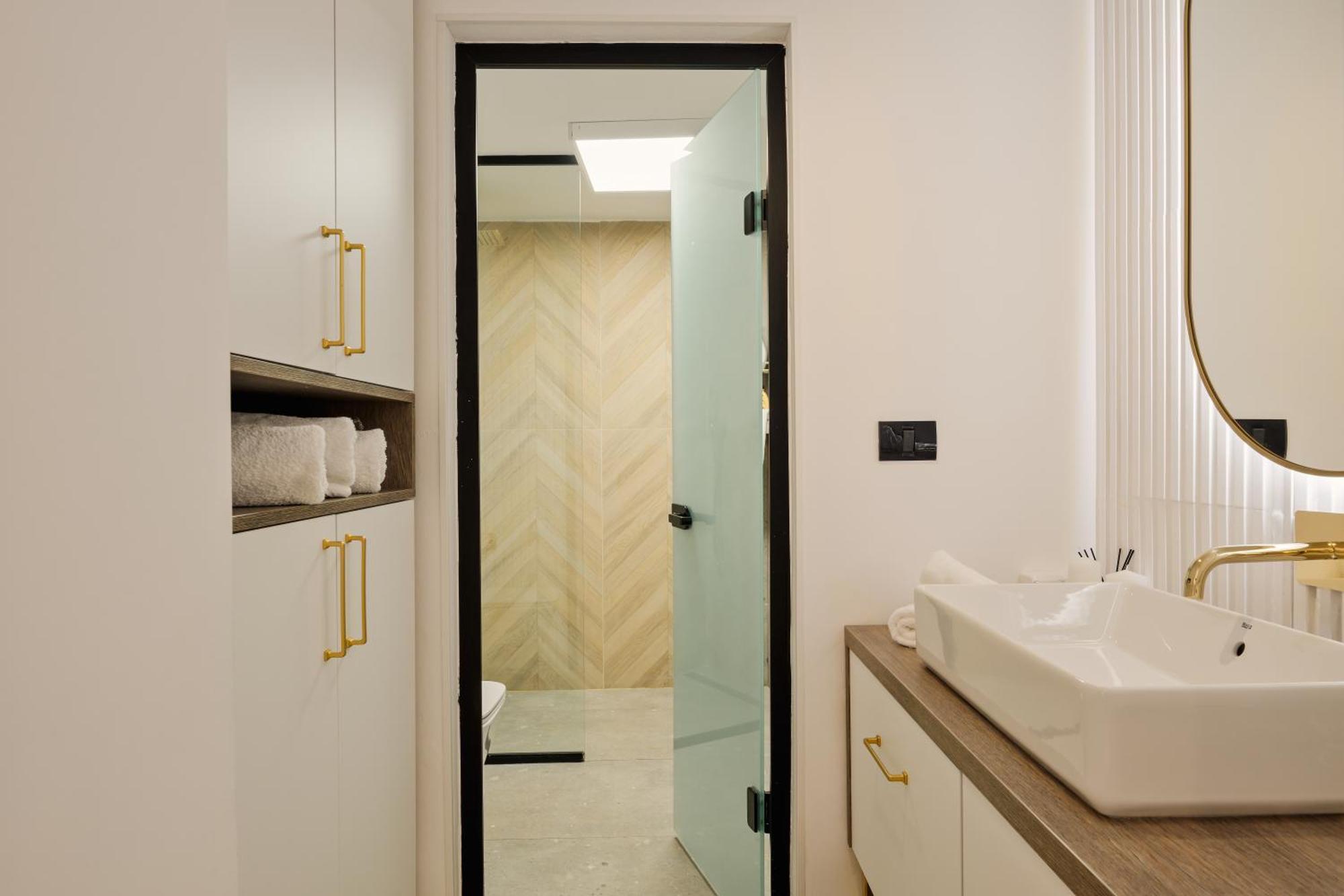Royal - Luxury Apartment B - Old City - Victoriei 布加勒斯特 外观 照片