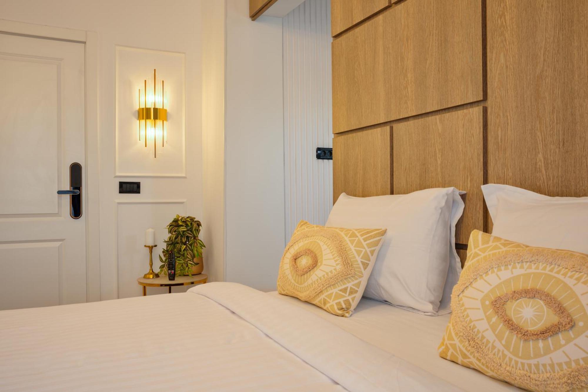 Royal - Luxury Apartment B - Old City - Victoriei 布加勒斯特 外观 照片